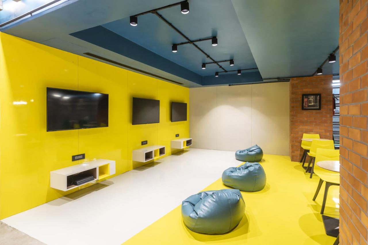 Ramee International Surat Exterior foto