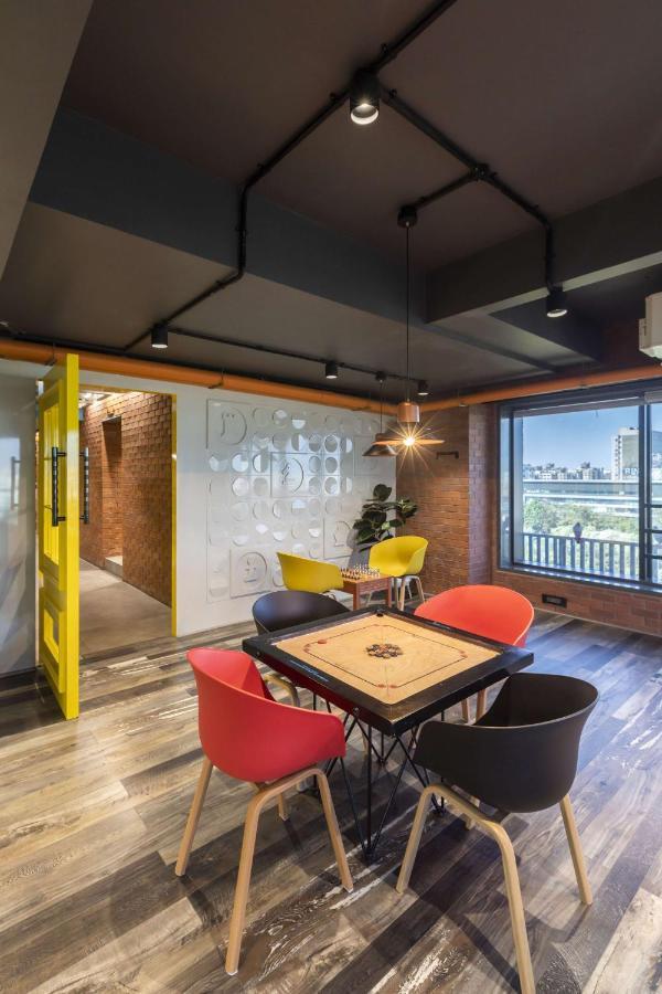 Ramee International Surat Exterior foto